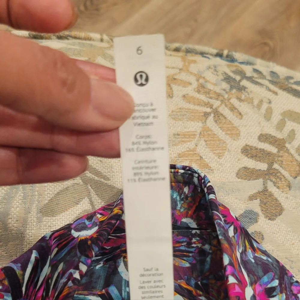 lululemon athletica Pink Floral Pattern Leggings - Picture 2 of 6